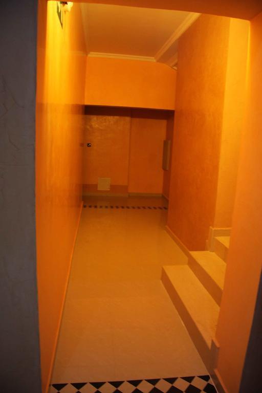 Hotel Amsterdam Ouarzazate Bagian luar foto