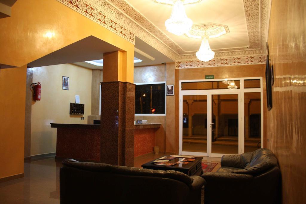 Hotel Amsterdam Ouarzazate Bagian luar foto